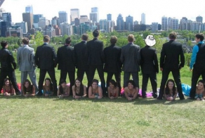 Подборка фотографий в стиле "Forever Alone"