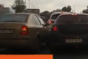 Автохам на Skoda или гоячий водитель Opel Astra?