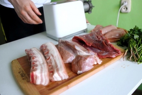 Самые вкусные домашние колбаски