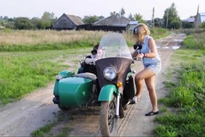 Маруся, мотоцикл урал