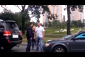 Очередной дровосек на дороге