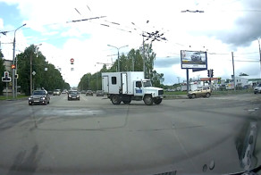 Полегче на поворотах!