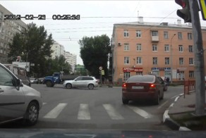Пьяный угонщик на Газели в Ярославле