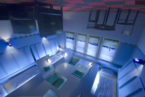 Propeller Island City Lodge: самый необычный отель Берлина