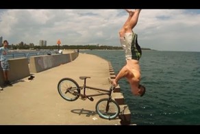 Странный парень с велосипедом из Милуоки