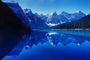 Самое синее в мире озеро Морейн