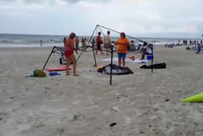 Парень поймал женщин, которые собирались украсть его вещи