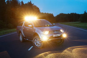 Mitsubishi L200: Ударим пикапом по бездорожью