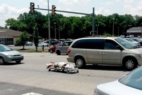 Труп вывалился из ктафалка и напугал водителей