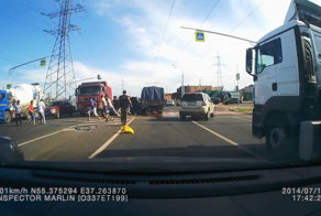 Авария дня 1590. Грузовик устроил замес