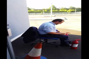 Катание на огнетушителях пошло не по плану