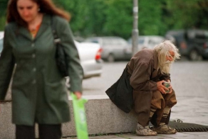 Дедушка Добри