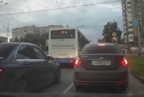 Быстрый обгон на повороте