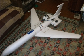 Отличная модель Ил-62