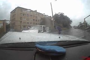 Не объехал...