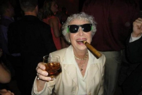 Старики тоже знают что такое PARTYHARD