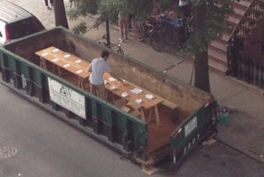 Ресторан в мусорном контейнере