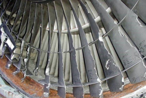 Китайцы на почти исправном самолете залетели в Германию заправиться 