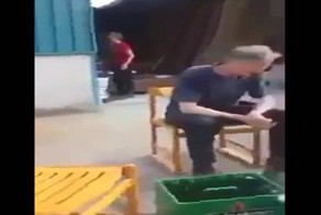 Слабо поднять мешок с цементом?