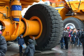 Самые большие карьерные самосвалы