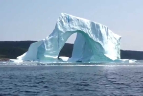 Крушение айсберга