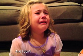 Девочка не хочет, чтобы братик взрослел