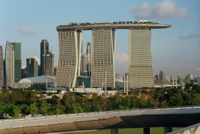 Это Сингапур.
