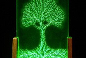 Искусство из электричества