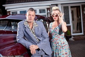 Супруги вернулись в молодость, чтобы сохранить свой брак