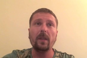 По офицеру ФСБ, перешедшему на сторону добра