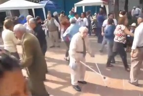 Главное, ребята, - сердцем не стареть!