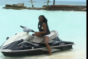 Эпический прыжок на гидроцикле