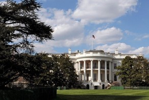 Джош Эрнест: Санкции не смогли изменить курс России