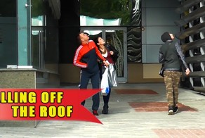 Пранкеры решили проверить смелость людей