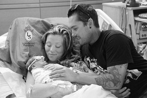 Фотосессия с мертвой дочерью