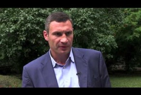Кличко рассказал о рублях, о балалайках забыл