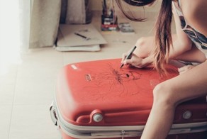 Роспись чемодана