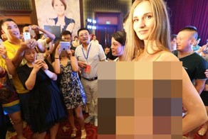 Купальник бикини из чистого золота