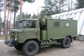 Командно-штабная машина ГАЗ-66 из бумаги