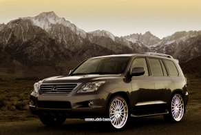 Угнанный в Петербурге внедорожник через пять часов нашли в Дагестане