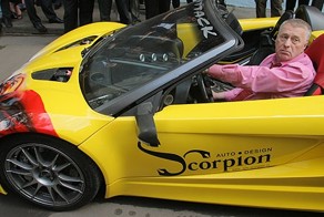 Без очереди перебраться в Крым пытался помощник депутата Госдумы от ЛД