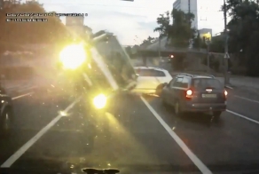 Авария дня 1628. В серьезную аварию попал эвакуатор