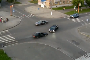 Автоледи не пропустила встречку
