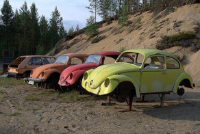 Музей-кладбище автомобилей VW в Финляндии