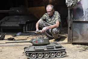 Человек из железок