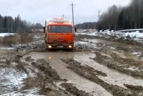 Вспомним "татарина". Камаз! - Танки грязи не боятся!