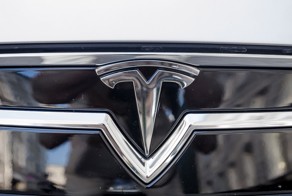 Плохая Tesla Model S