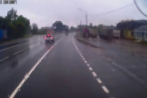 Технично припарковался
