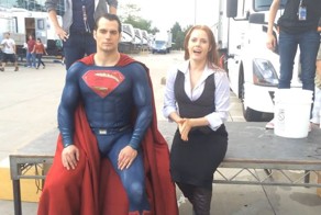 Супермен принял холодный душ ради благотворительности 