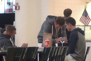 Розыгрыш с магическим бокалом